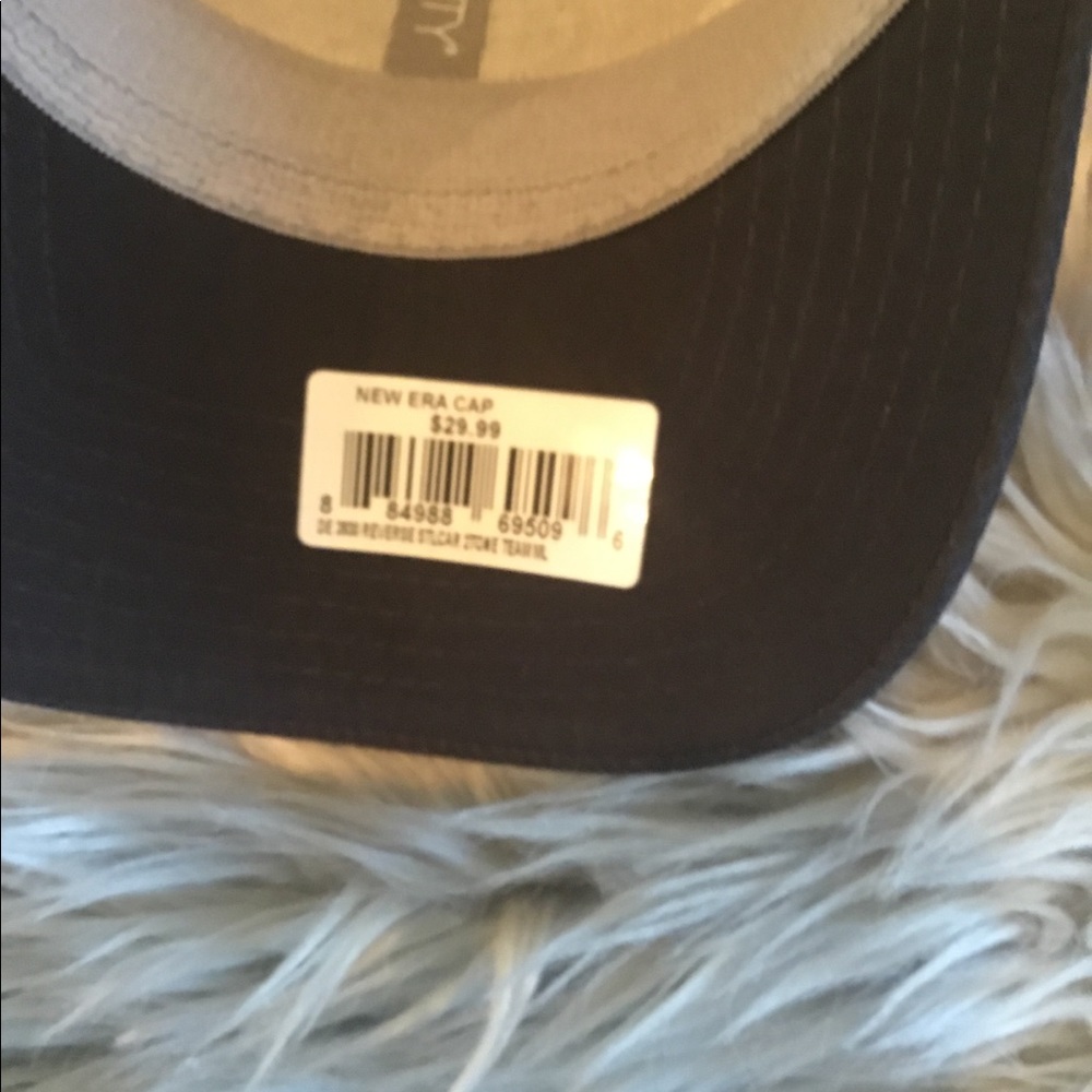 New Cardinals Ball Cap 🥳 - Picture 4 of 4